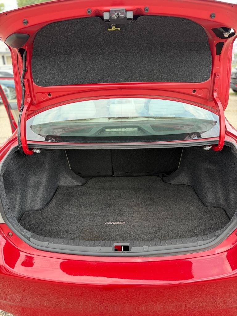 Toyota Corolla S 5-Speed MT 2012