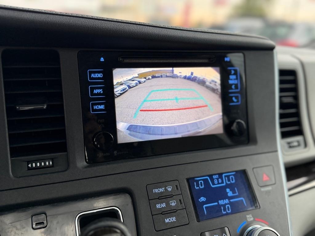 Toyota Sienna XLE FWD 8-Passenger V6 2015