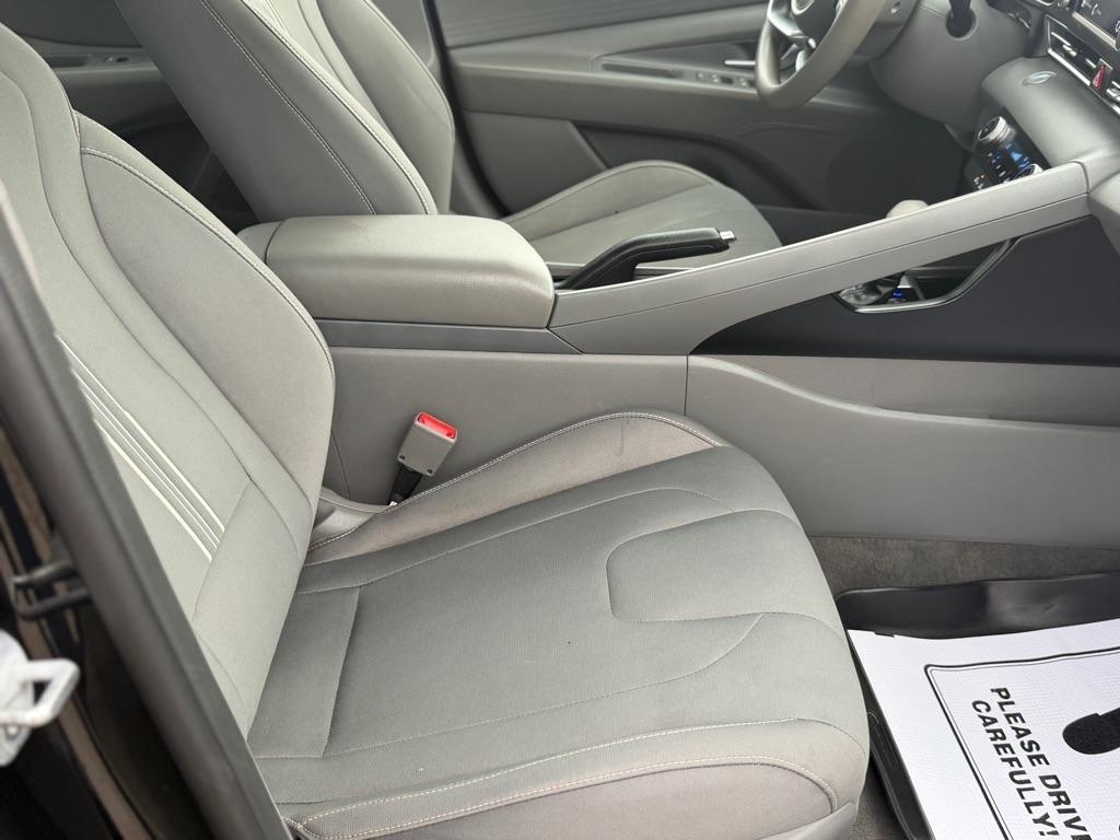 Hyundai Elantra SEL 2021