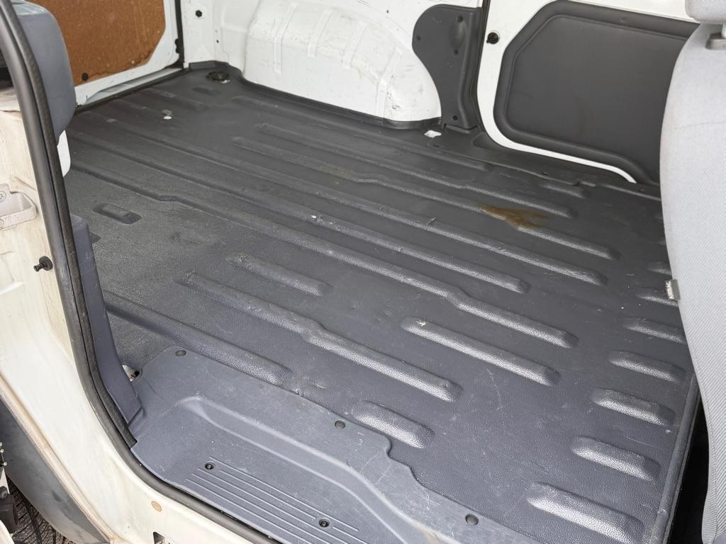 Ford Transit Connect XLT with Side and Rear Door Glass 2011