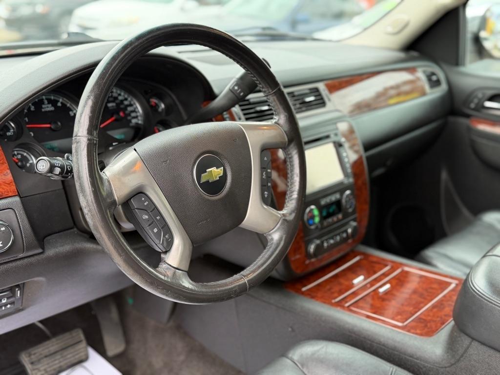 Chevrolet Suburban LTZ 1500 4WD 2013