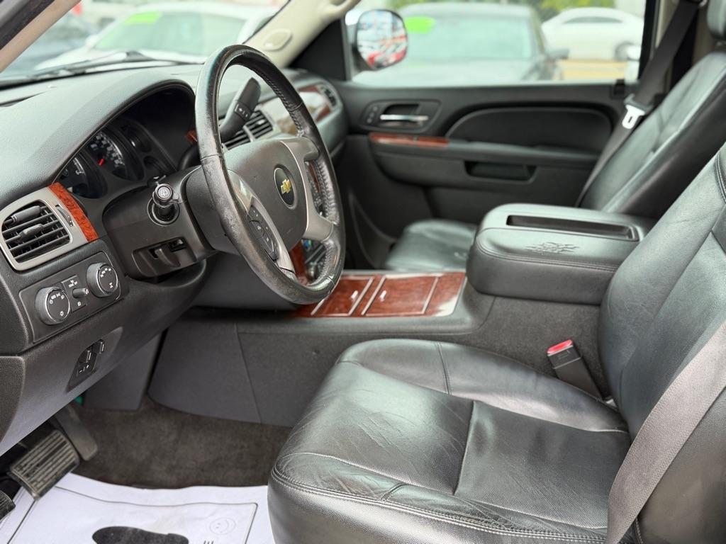 Chevrolet Suburban LTZ 1500 4WD 2013
