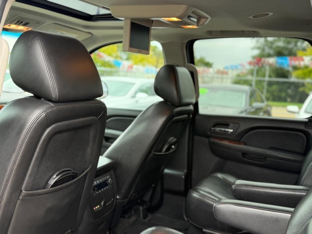 Chevrolet Suburban LTZ 1500 4WD 2013