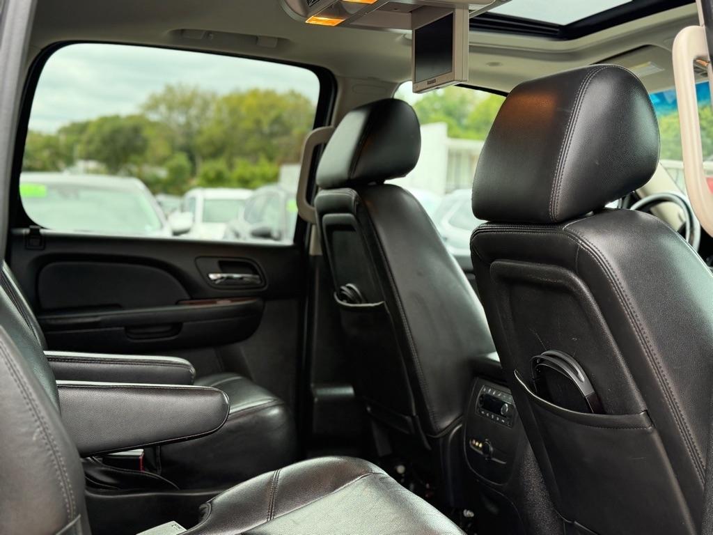 Chevrolet Suburban LTZ 1500 4WD 2013