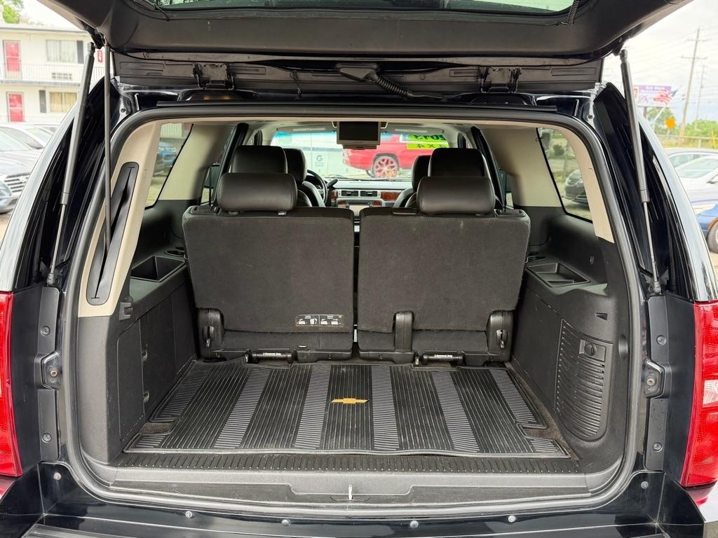 Chevrolet Suburban LTZ 1500 4WD 2013