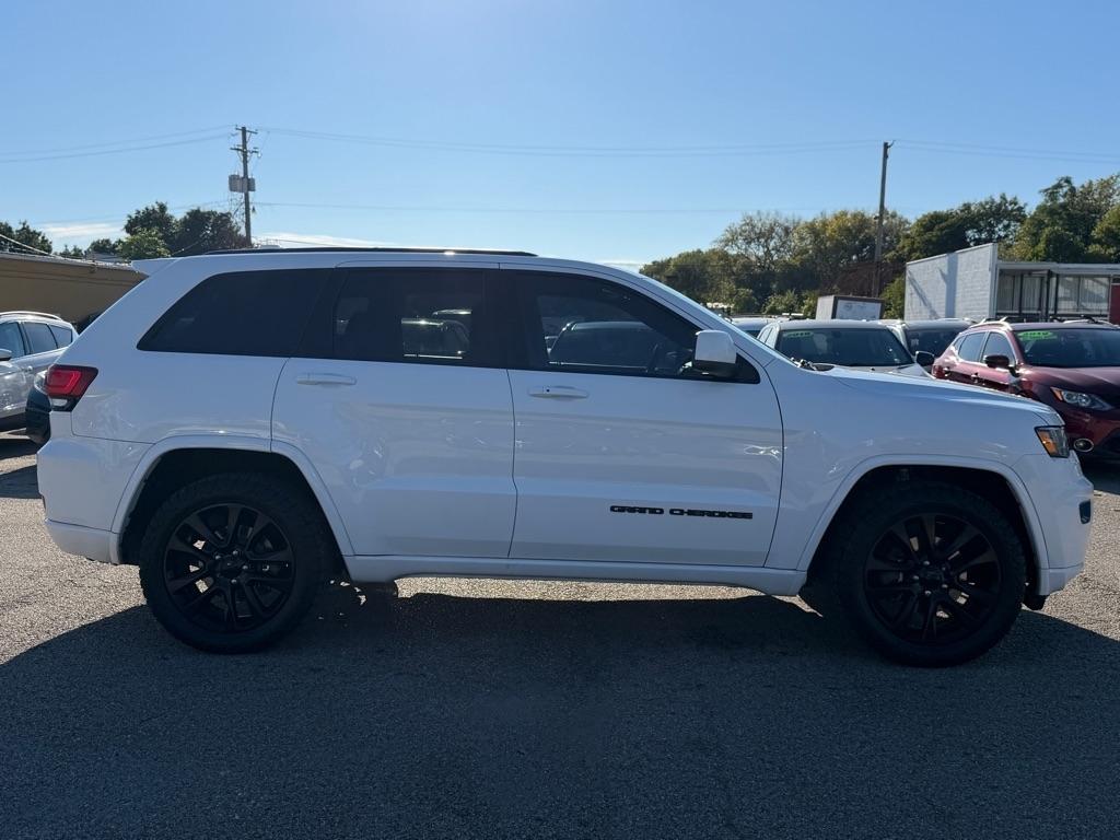 Jeep Grand Cherokee Laredo 2WD 2019