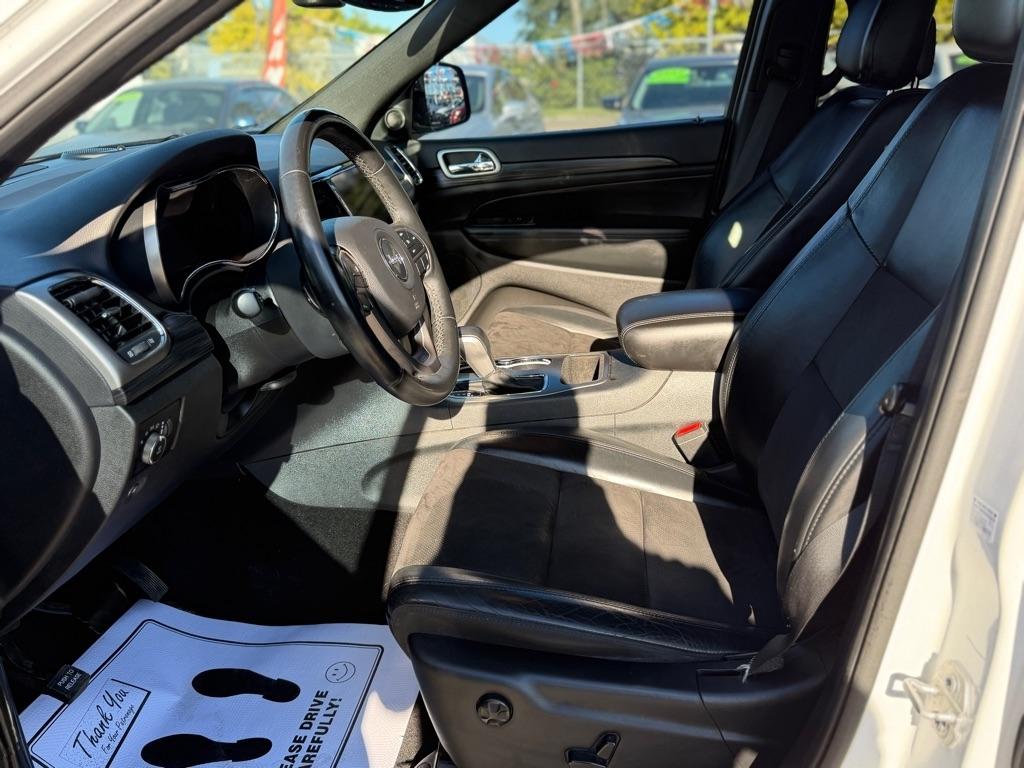 Jeep Grand Cherokee Laredo 2WD 2019