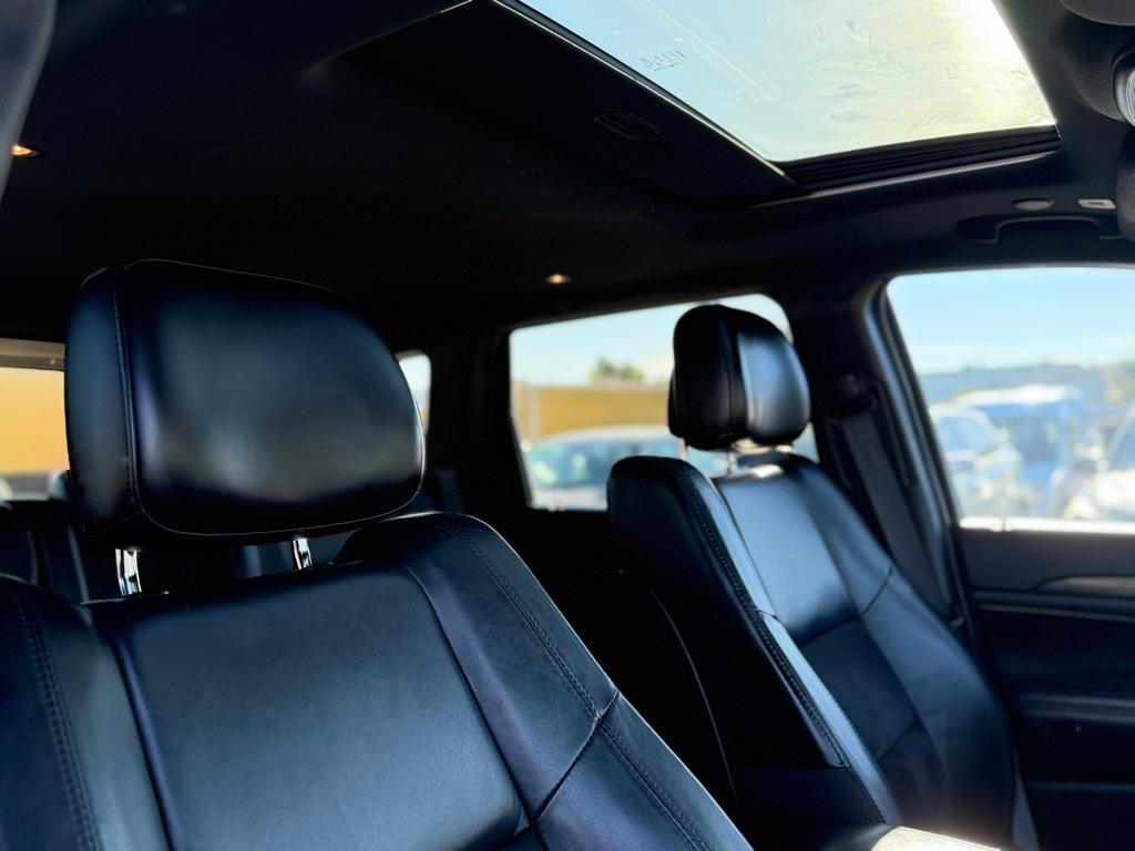 Jeep Grand Cherokee Laredo 2WD 2019