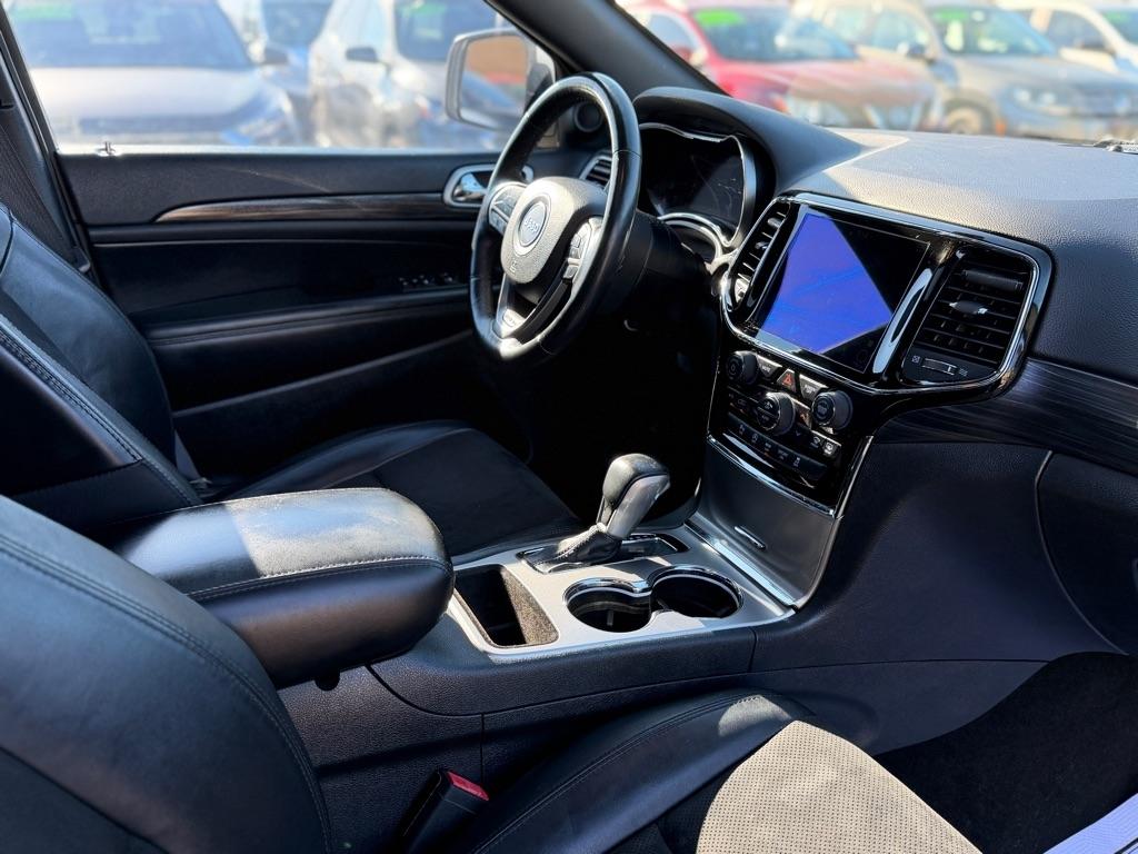 Jeep Grand Cherokee Laredo 2WD 2019