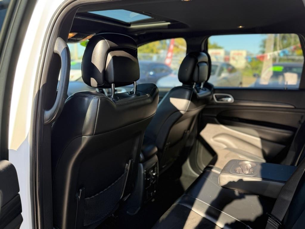 Jeep Grand Cherokee Laredo 2WD 2019