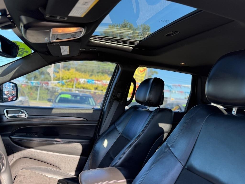 Jeep Grand Cherokee Laredo 2WD 2019