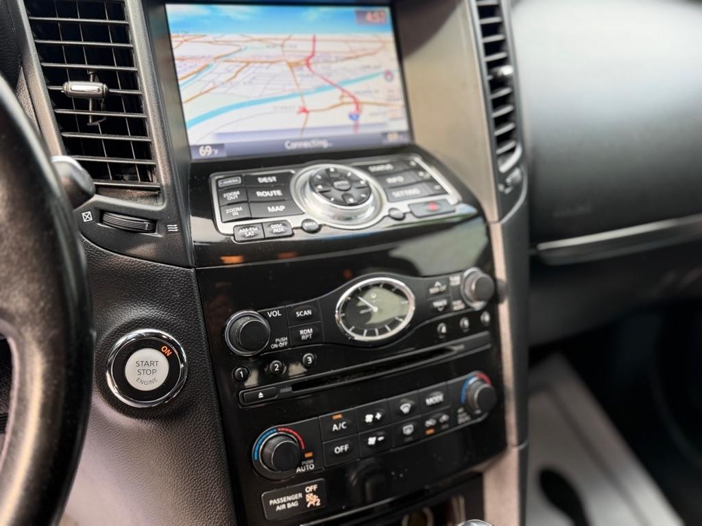 Infiniti QX70 Base AWD 2016