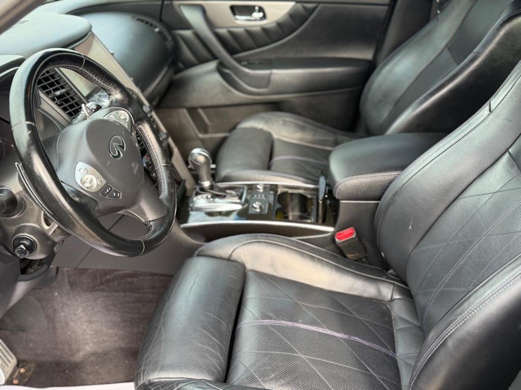 Infiniti QX70 Base AWD 2016