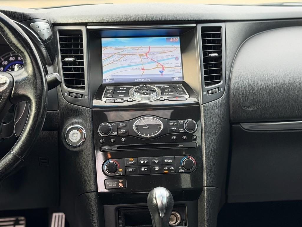 Infiniti QX70 Base AWD 2016