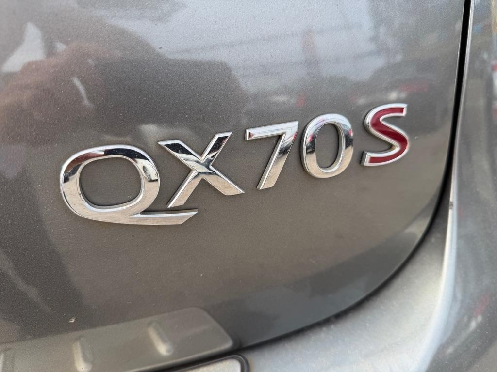 Infiniti QX70 Base AWD 2016