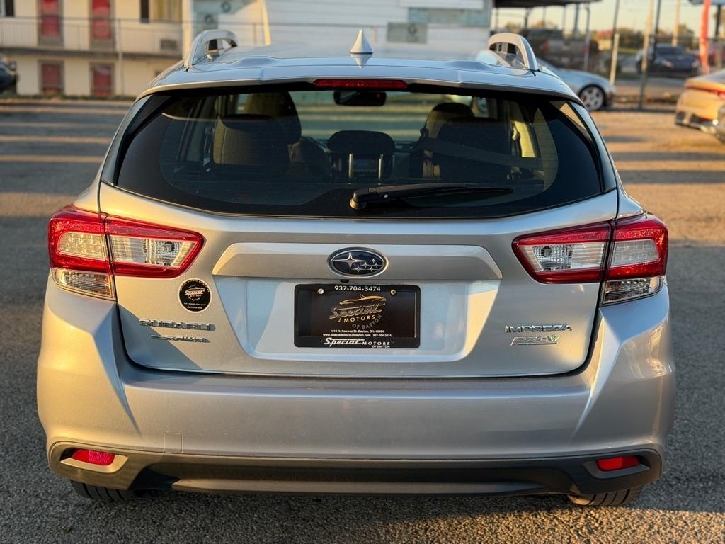 Subaru Impreza 2.0i Premium CVT 5-Door 2017