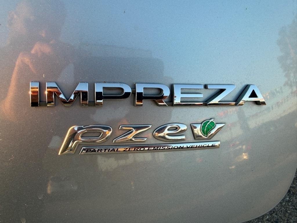Subaru Impreza 2.0i Premium CVT 5-Door 2017