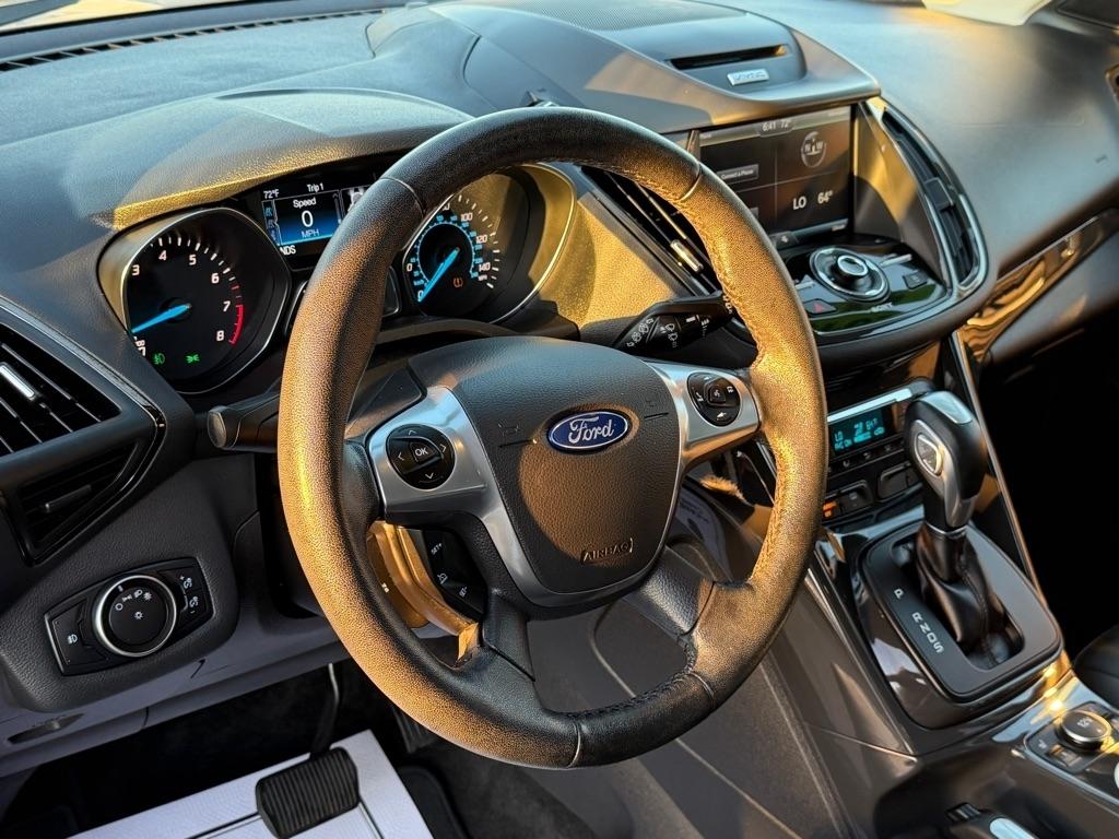 Ford Escape Titanium 4WD 2015