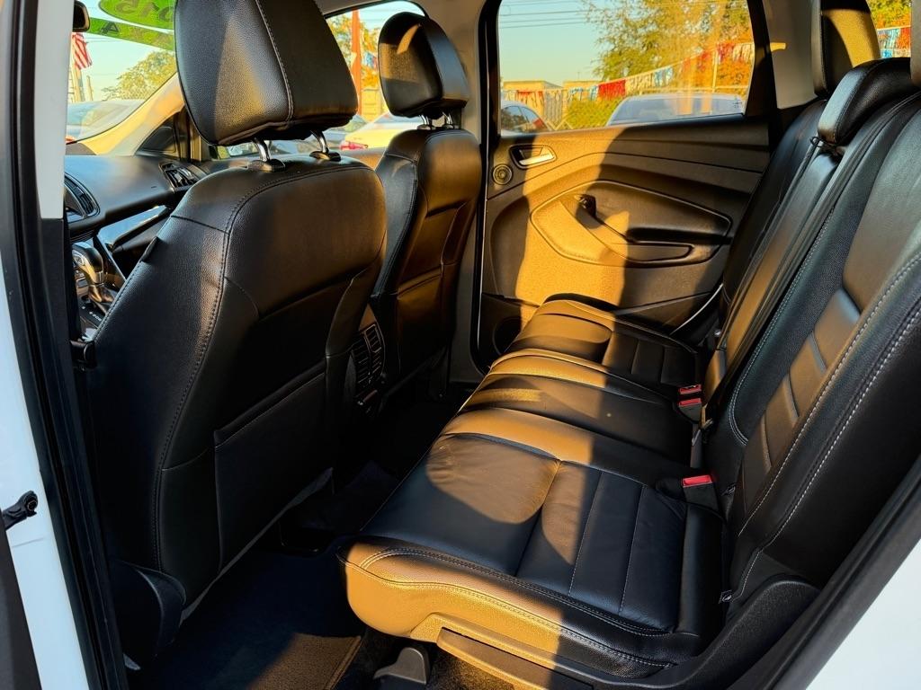 Ford Escape Titanium 4WD 2015