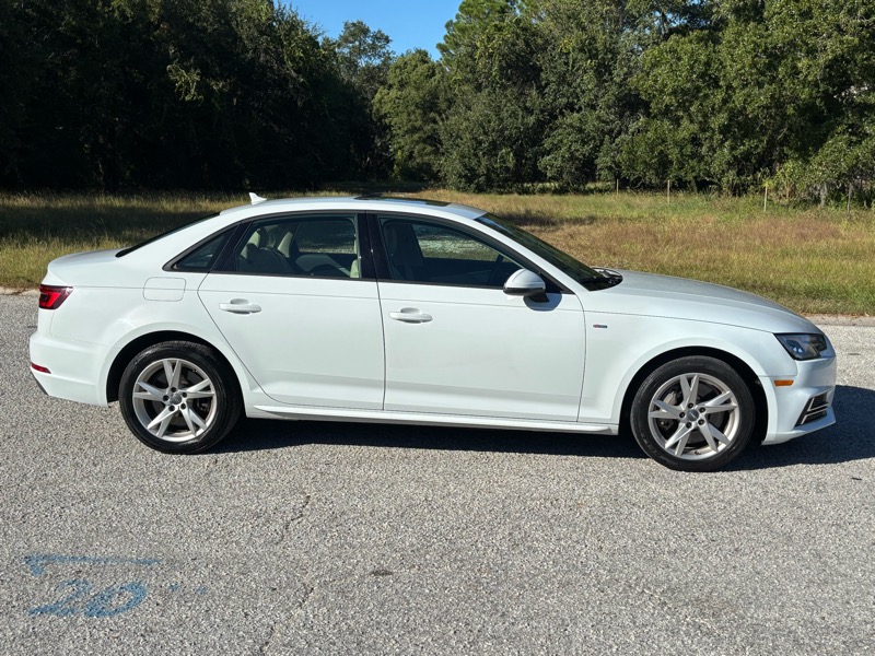 Audi A4  2018 Audi A4  2018