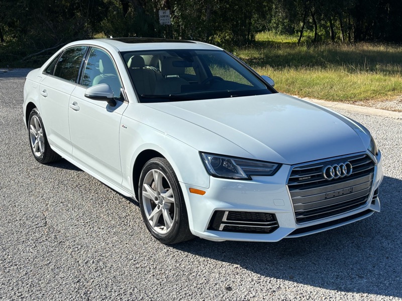 Audi A4  2018 Audi A4  2018