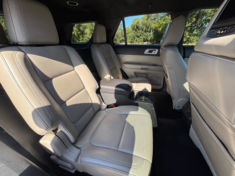 Ford Explorer Limited FWD 2011