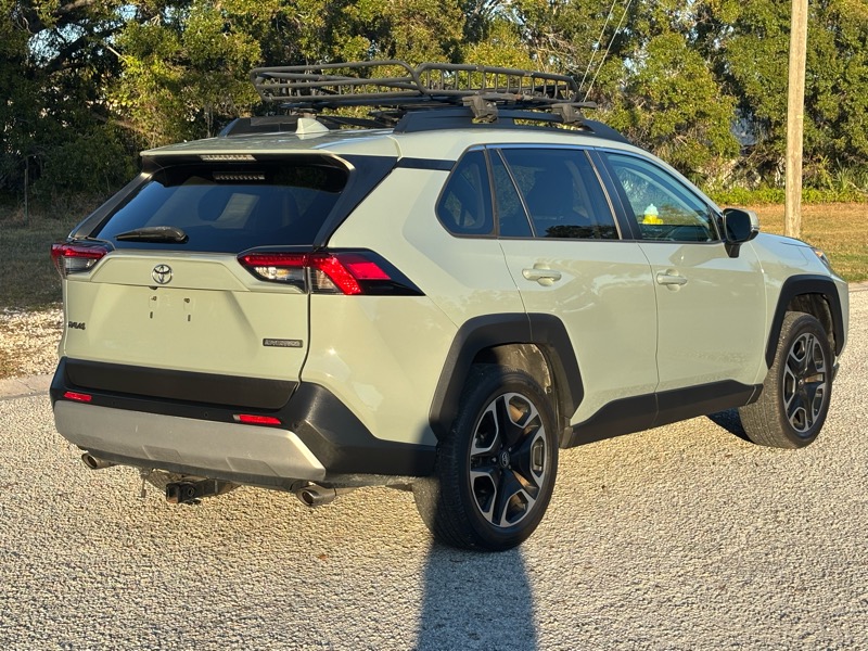 Toyota RAV4 Adventure AWD 2019