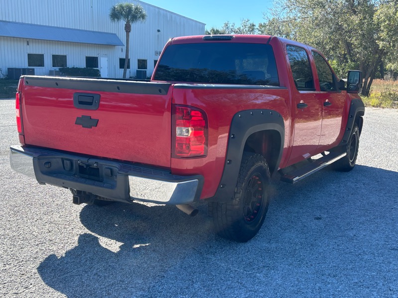 Chevrolet Silverado 1500 LT Crew Cab 4WD 2011