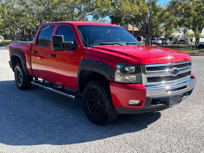 Chevrolet Silverado 1500 LT Crew Cab 4WD 2011