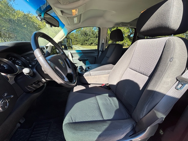 Chevrolet Silverado 1500 LT Crew Cab 4WD 2011