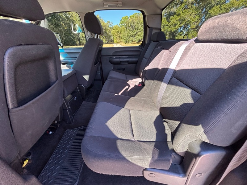 Chevrolet Silverado 1500 LT Crew Cab 4WD 2011