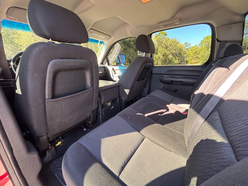 Chevrolet Silverado 1500 LT Crew Cab 4WD 2011