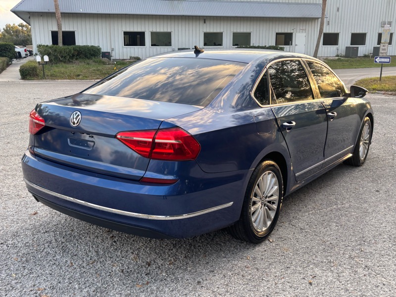 Volkswagen Passat SE 2016