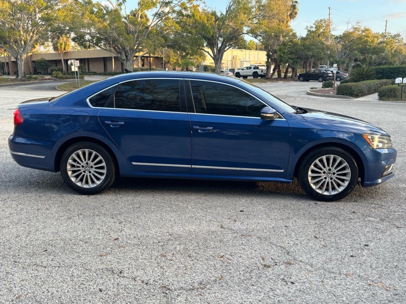 Volkswagen Passat SE 2016