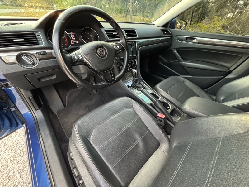 Volkswagen Passat SE 2016