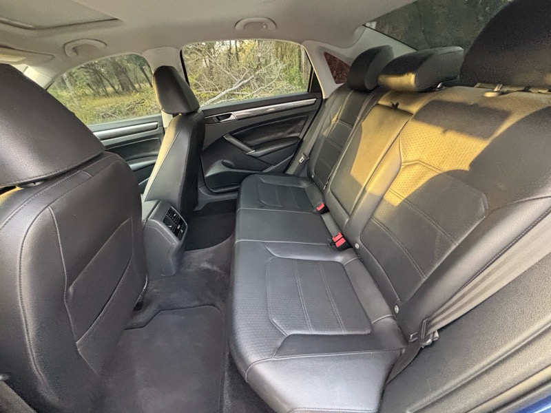 Volkswagen Passat SE 2016