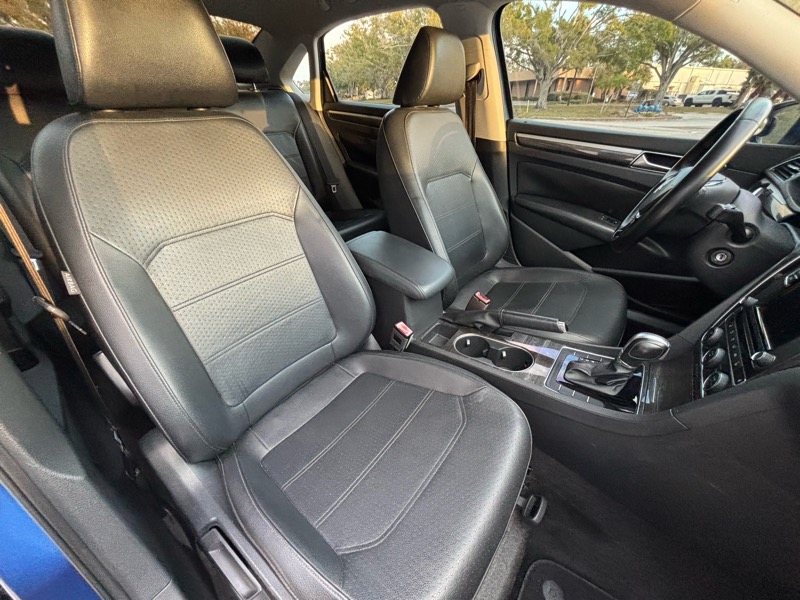 Volkswagen Passat SE 2016