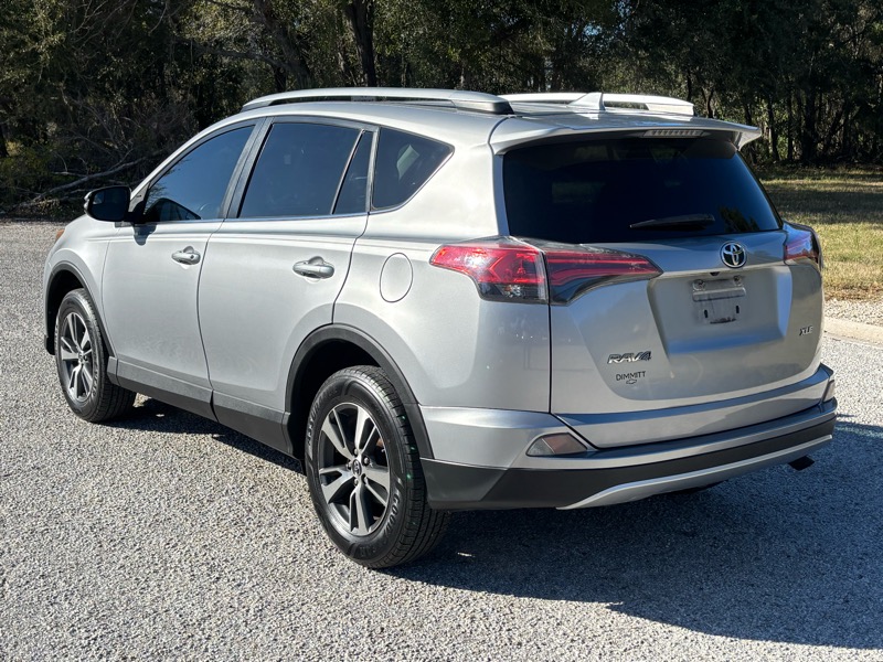 Toyota RAV4 XLE 2016