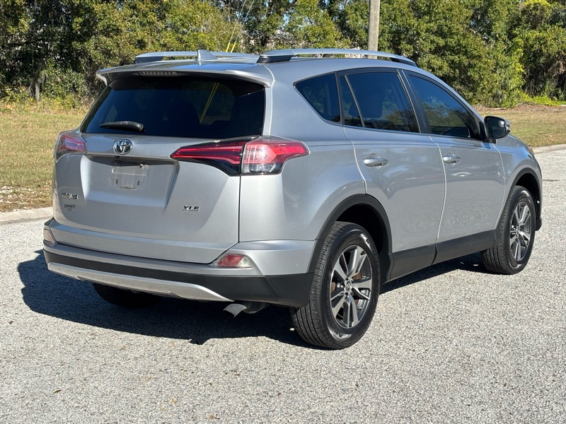 Toyota RAV4 XLE 2016