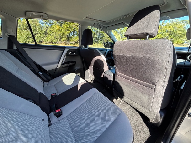 Toyota RAV4 XLE 2016