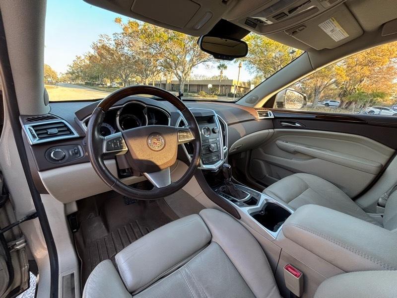 Cadillac SRX Luxury Collection 2010