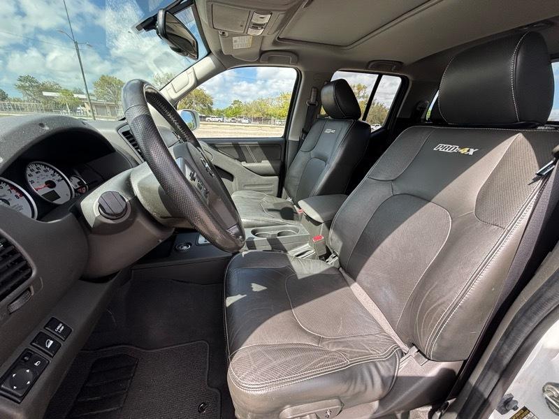 Nissan Frontier PRO-4X Crew Cab 4WD 2020