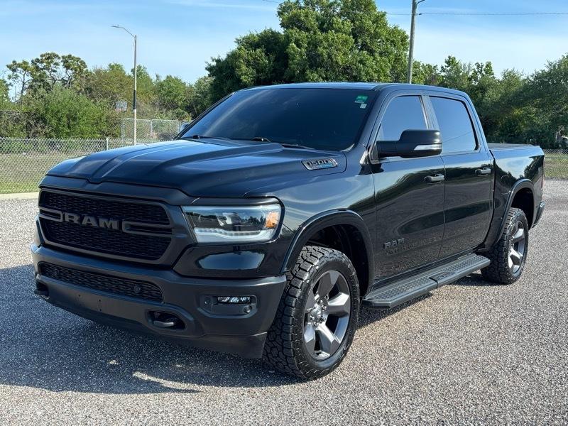 RAM 1500 Big Horn Crew Cab 4WD 2022