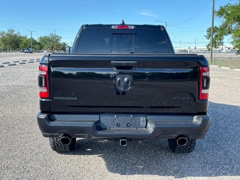 RAM 1500 Big Horn Crew Cab 4WD 2022