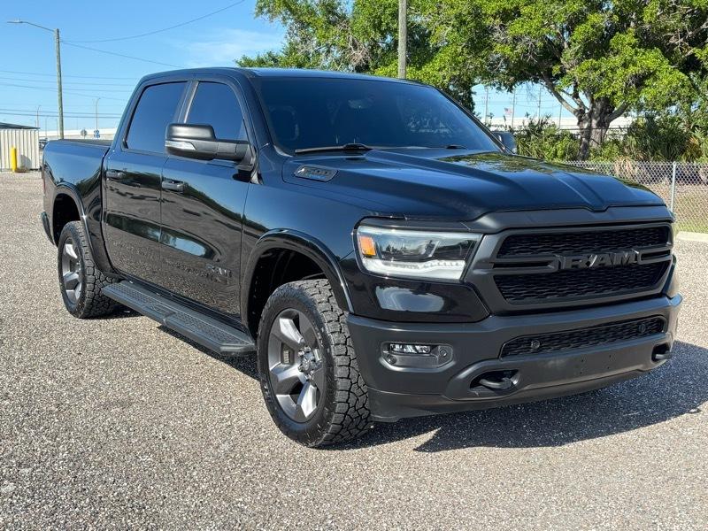 RAM 1500 Big Horn Crew Cab 4WD 2022
