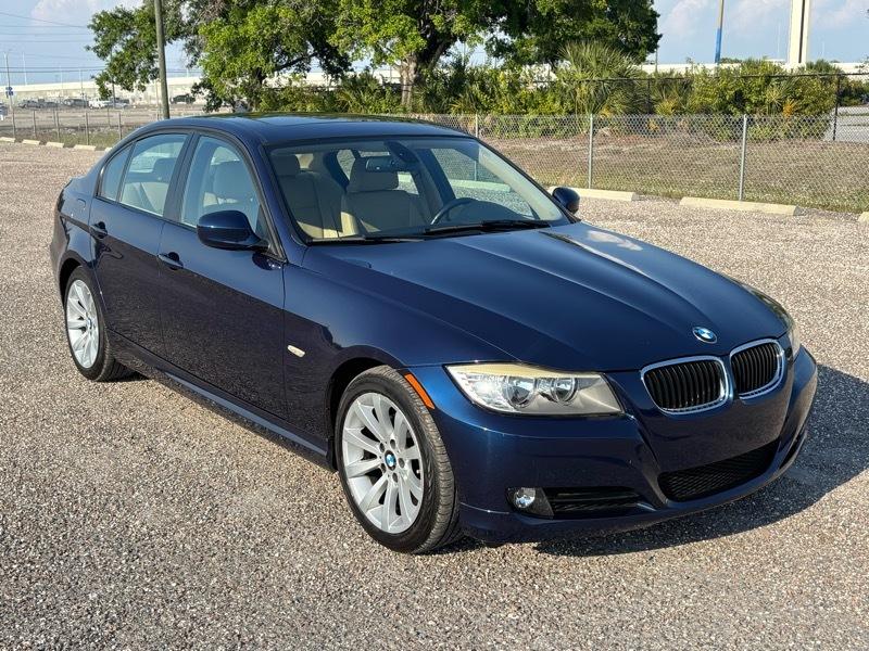 BMW 3-Series 328i 2011