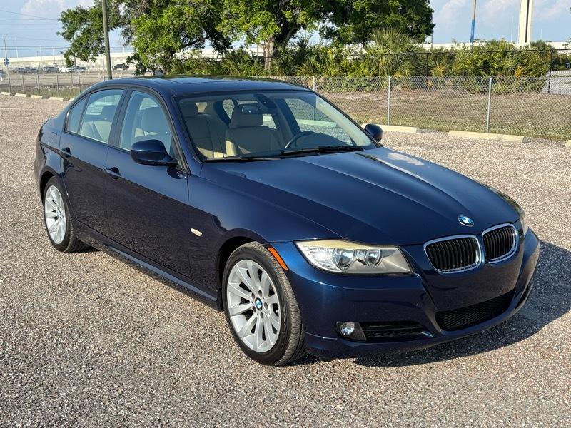 BMW 3-Series 328i 2011