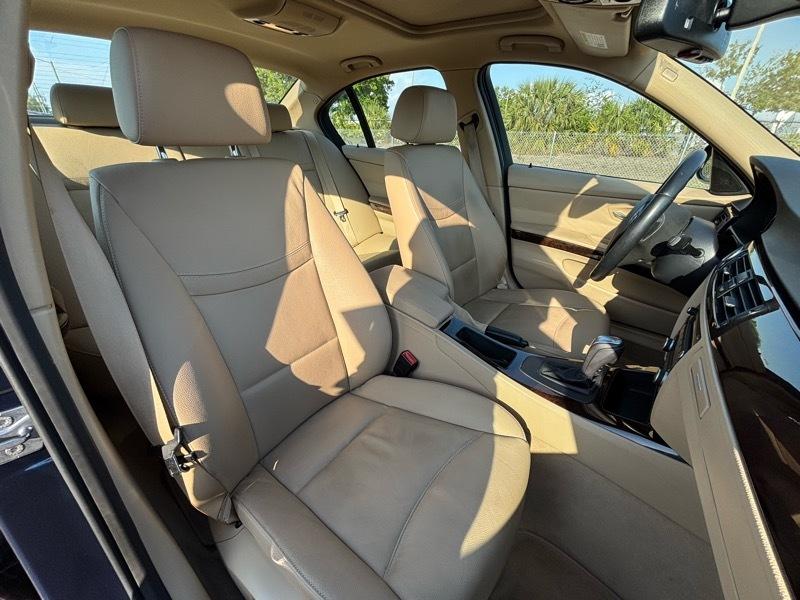 BMW 3-Series 328i 2011