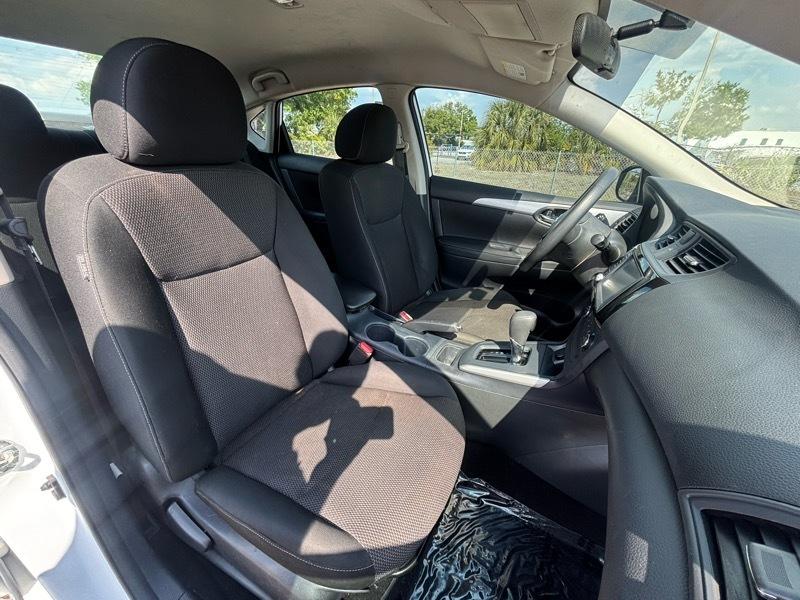 Nissan Sentra S 2019