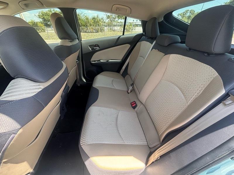 Toyota Prius Two 2017